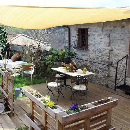 Apartment La Casa Di Ale Casola in Lunigiana